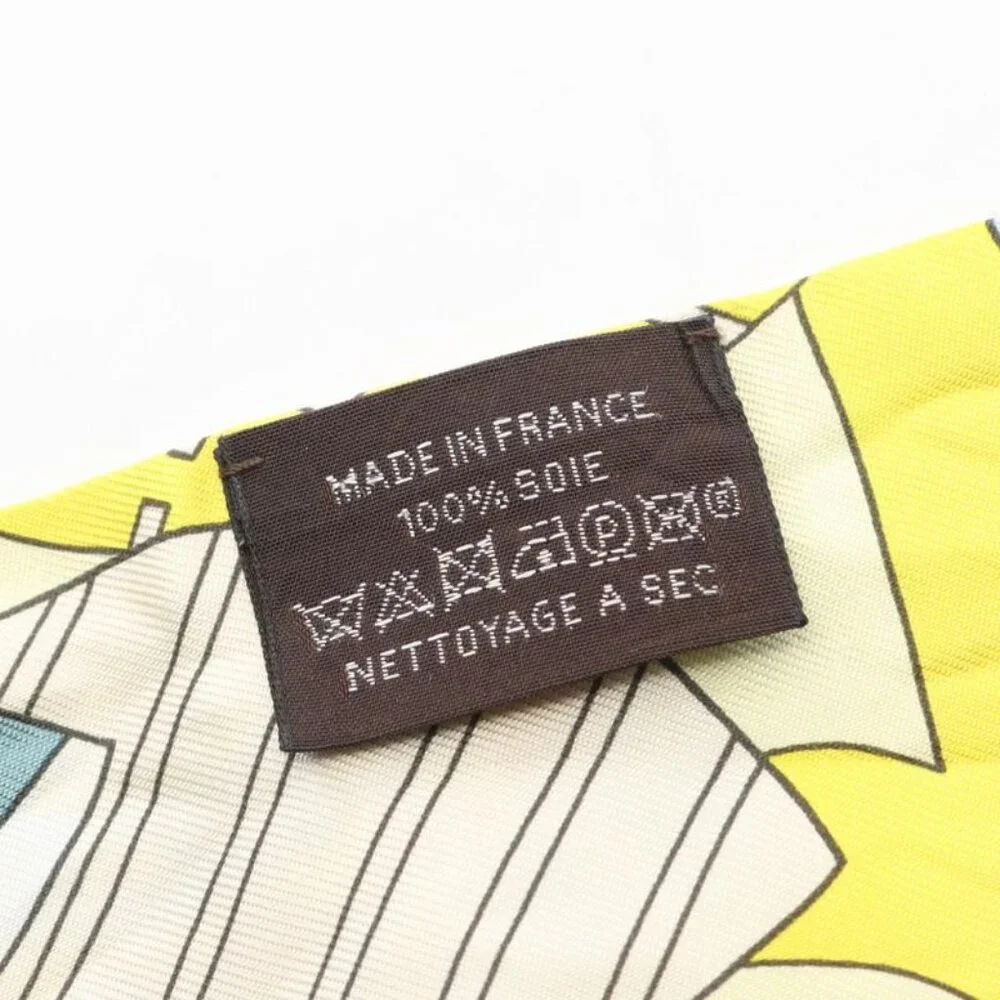 ★SOLD★ Hermes Scarf Twill les Murmures de la Foret Yellow Silk Yellow Multicolor - Picture 5 of 7